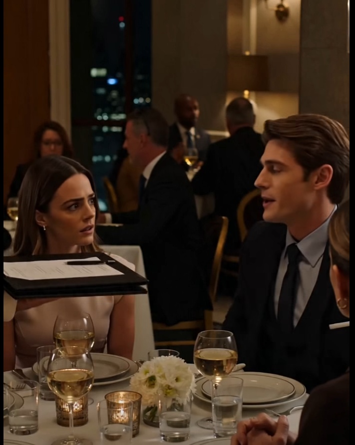 At my husband’s family’s most lavish dinner party, I was forced to pay an absurd bill, and then he told me, “I want a divorce.” An hour later, his desperate calls changed everything.