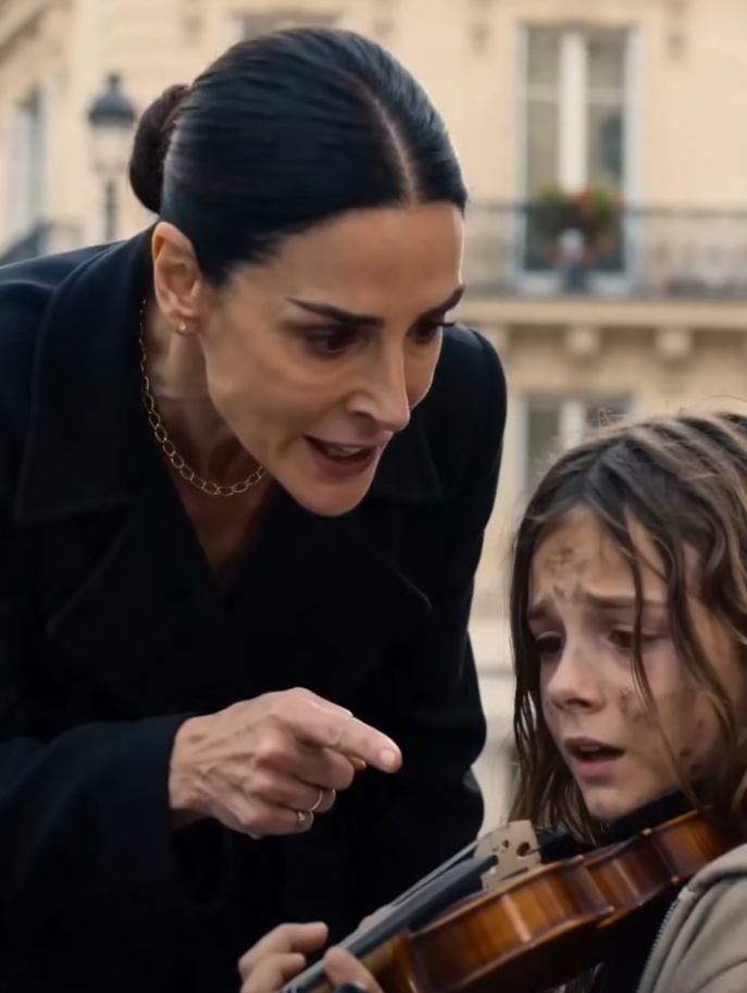 A Street Violin Melody Made A Powerful Woman Break Down In Tears
